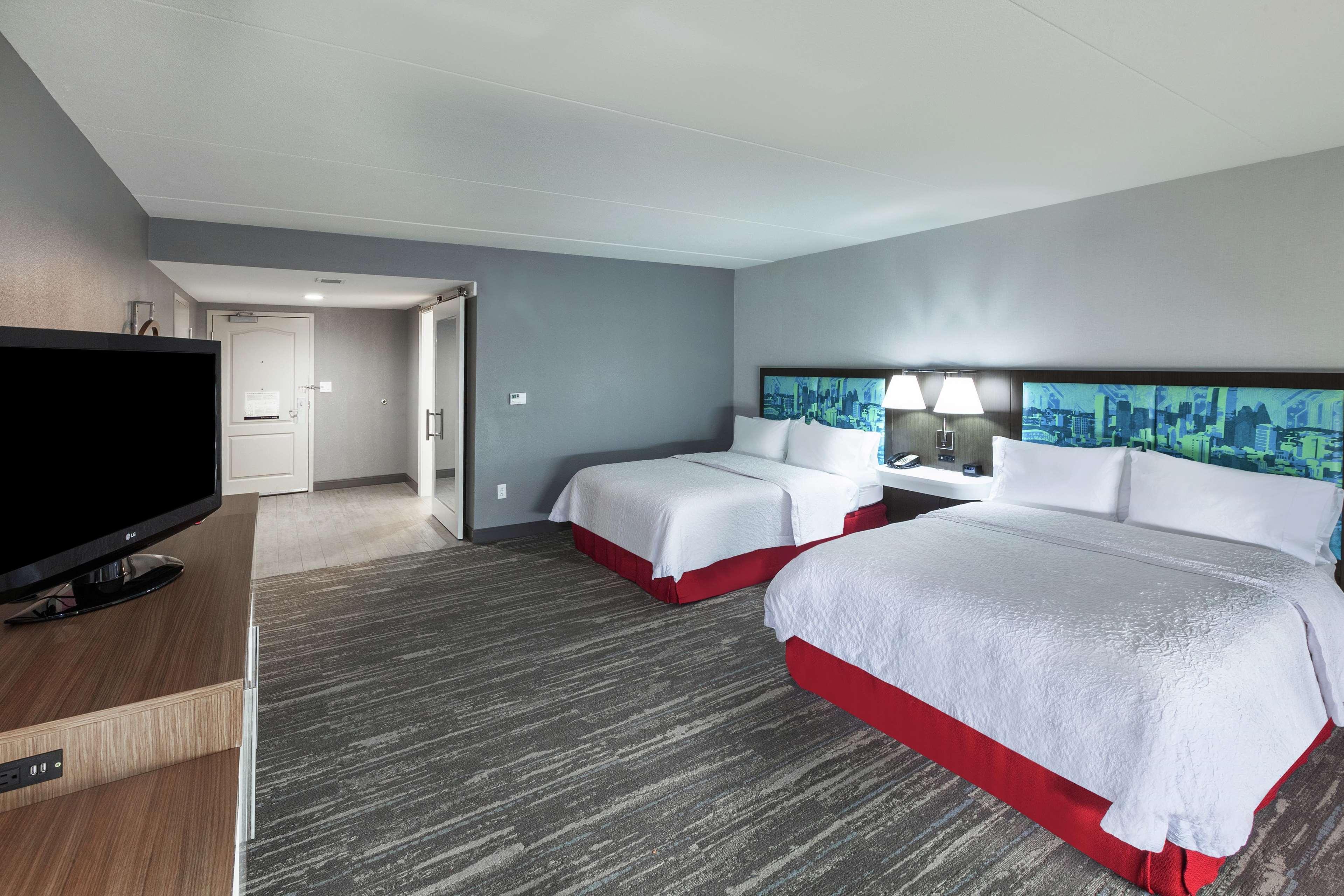 Hampton & Houston-bush Intercontinental Airport Hotel