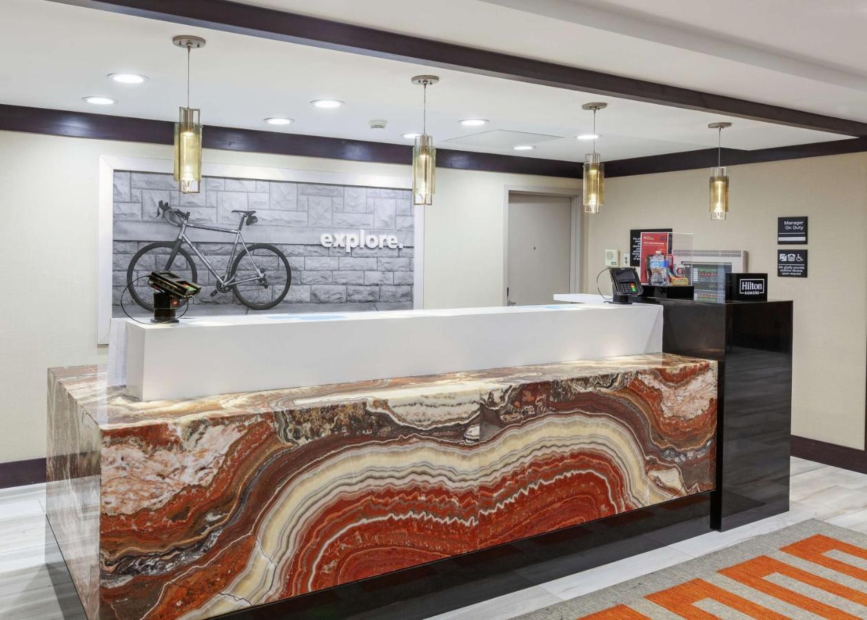 Hampton & Houston-bush Intercontinental Airport Hotel 3*