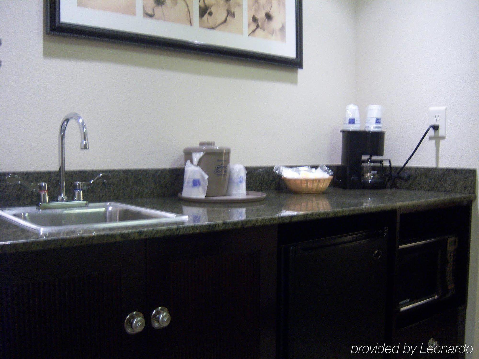 Hampton & Houston-bush Intercontinental Airport Hotel